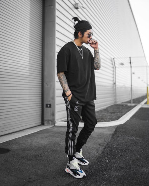 Hummingbird printed sweater